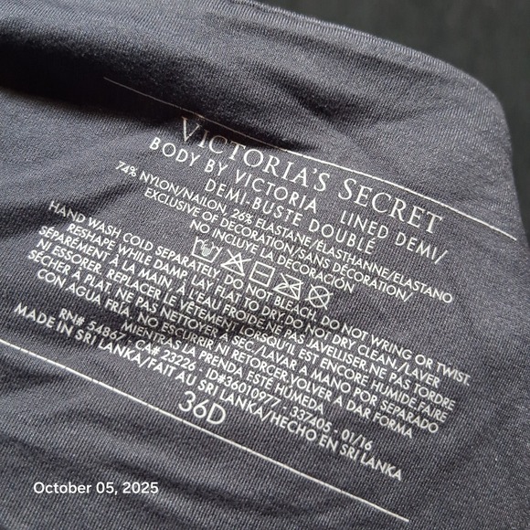 Lot of 2 Victoria Secret Bras Size 36 D Push Up Lind Demi and Racerback - Picture 6 of 7